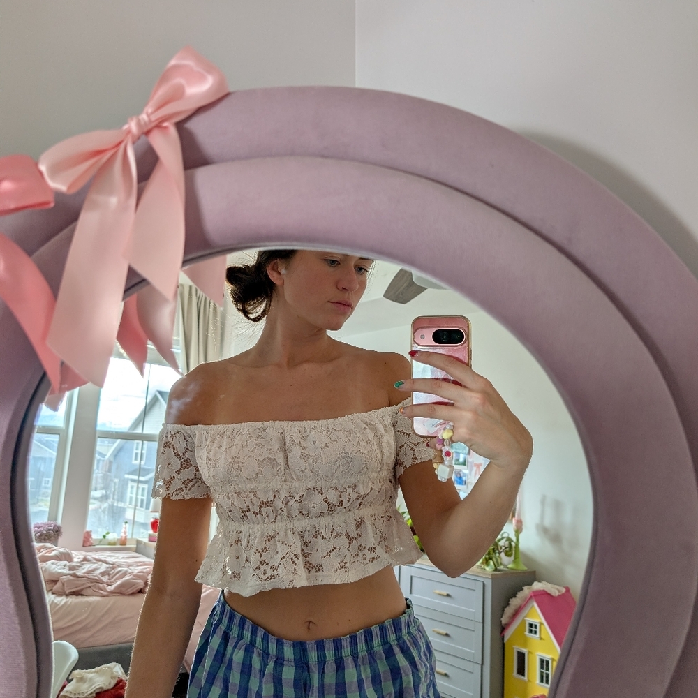 Cream Lace Off-Shoulder Cropped Blouse Size 8